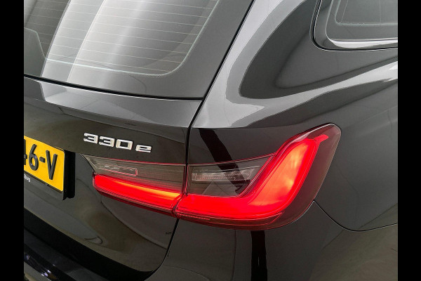 BMW 3 Serie Touring 330e High Executive Black Line | Sport Line | TREKHAAK | CARPLAY