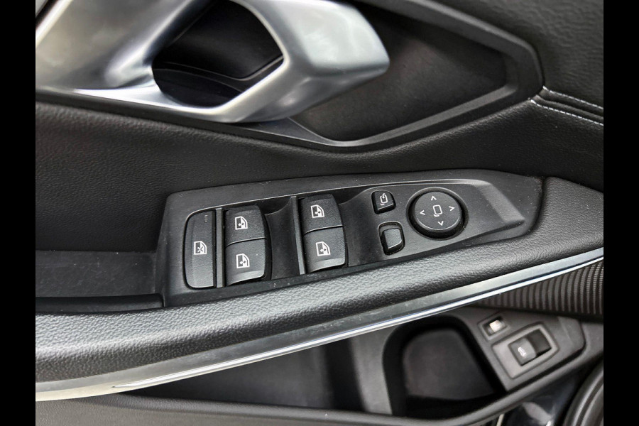 BMW 3 Serie Touring 330e High Executive Black Line | Sport Line | TREKHAAK | CARPLAY