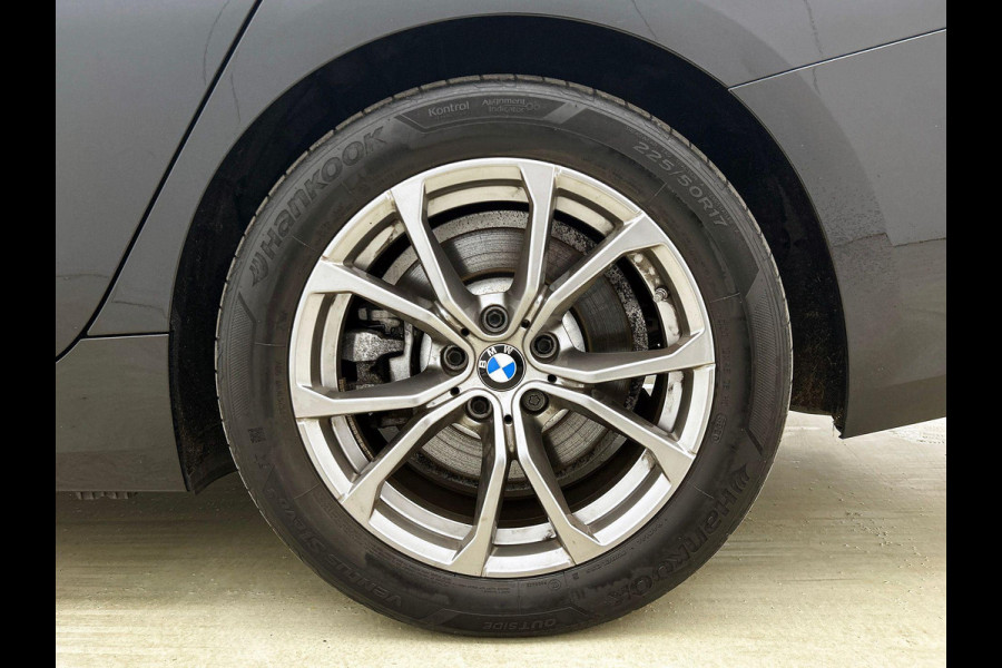 BMW 3 Serie Touring 330e High Executive Black Line | Sport Line | TREKHAAK | CARPLAY