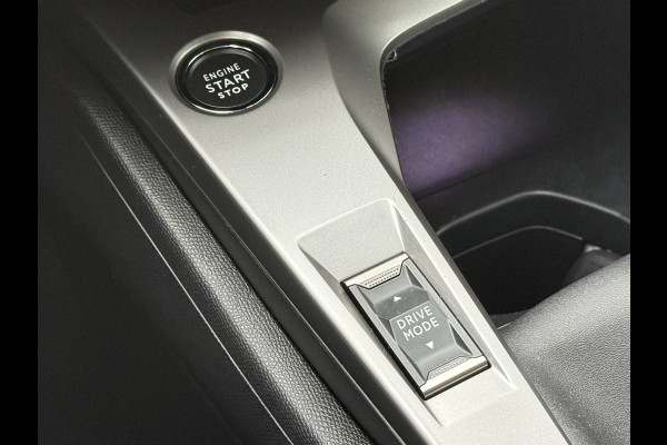 Peugeot 308 SW BWJ 2022 | 1.5HDi 131PK Pack Bus NL AUTO | CLIMA | NAVI | VOORRUIT VERW. | CARPLAY | LICHTMETAAL | PDC |