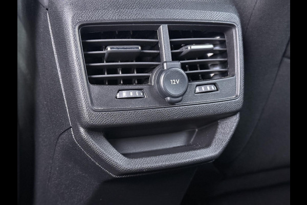 Peugeot 3008 1.6 HYbrid 225 Active Pack Business VAN €26.900,- NU VOOR SLECHTS €23.877,- Uw LENTEVOORDEEL €3.023,- |PHEV| RIJKLAAR!| DODE HOEK SENSOR| ACHTERUITRIJCAMERA| STANDKACHEL| INCL. 12 MND BOVAG GARANTIE|