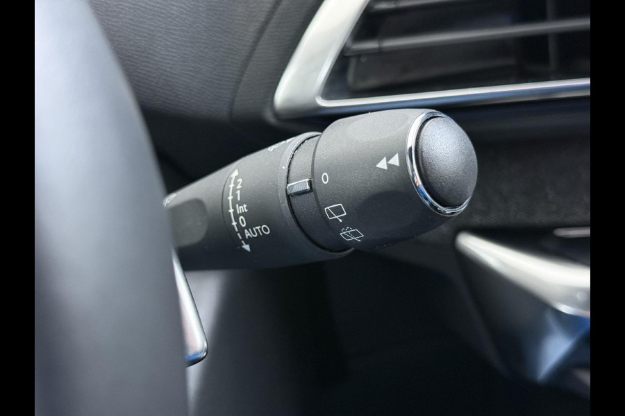 Peugeot 3008 1.6 HYbrid 225 Active Pack Business VAN €26.900,- NU VOOR SLECHTS €23.877,- Uw LENTEVOORDEEL €3.023,- |PHEV| RIJKLAAR!| DODE HOEK SENSOR| ACHTERUITRIJCAMERA| STANDKACHEL| INCL. 12 MND BOVAG GARANTIE|