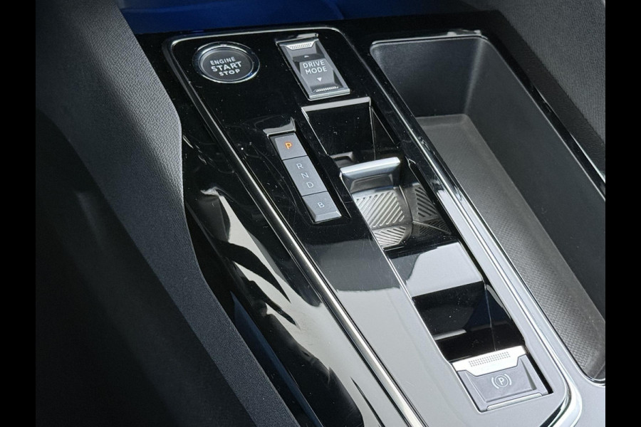 Peugeot 3008 1.6 HYbrid 225 Active Pack Business VAN €26.900,- NU VOOR SLECHTS €23.877,- Uw LENTEVOORDEEL €3.023,- |PHEV| RIJKLAAR!| DODE HOEK SENSOR| ACHTERUITRIJCAMERA| STANDKACHEL| INCL. 12 MND BOVAG GARANTIE|