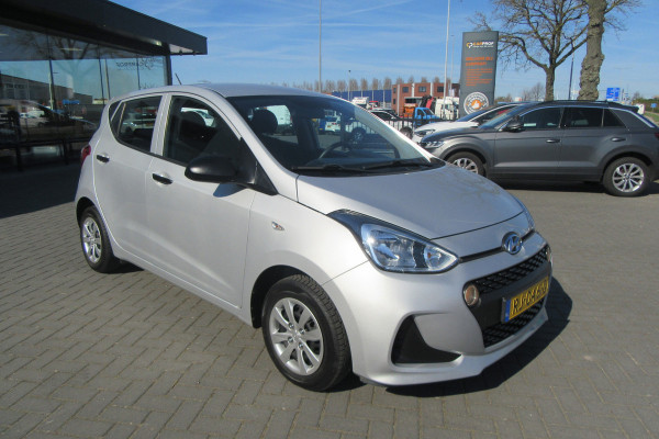 Hyundai i10 1.0i i-Motion, Airco, 4 Seizoenenbanden