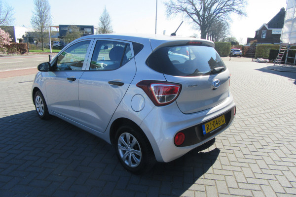 Hyundai i10 1.0i i-Motion, Airco, 4 Seizoenenbanden
