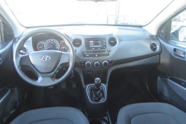 Hyundai i10 1.0i i-Motion, Airco, 4 Seizoenenbanden