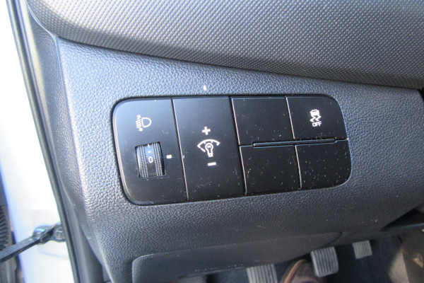 Hyundai i10 1.0i i-Motion, Airco, 4 Seizoenenbanden