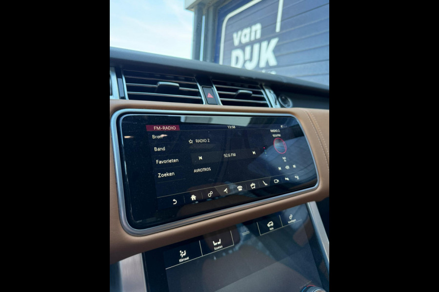 Land Rover Range Rover P400e Autobiography Panoramadak Luchtvering Head-up display Lederen bekleding Drive Pro Pack 360 camera Stoel ventilatie