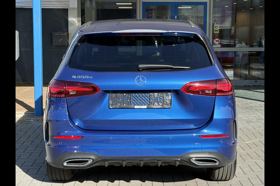 Mercedes-Benz B-Klasse 250 e Star Edition AMG Line | PHEV | Stoelverwarming | Camera | Sportstoelen | Climate control | BTW verrekenbaar