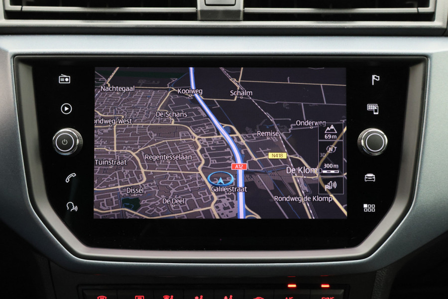 Seat Arona 1.0 TSI Style Business Intense Camera, Keyless, Apple Carplay, Trekhaak, ACC