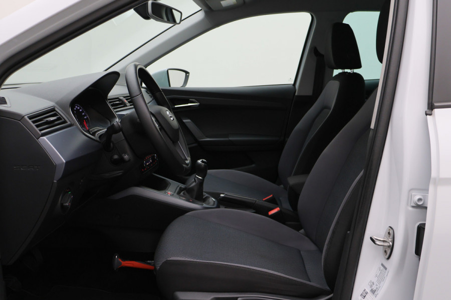 Seat Arona 1.0 TSI Style Business Intense Camera, Keyless, Apple Carplay, Trekhaak, ACC