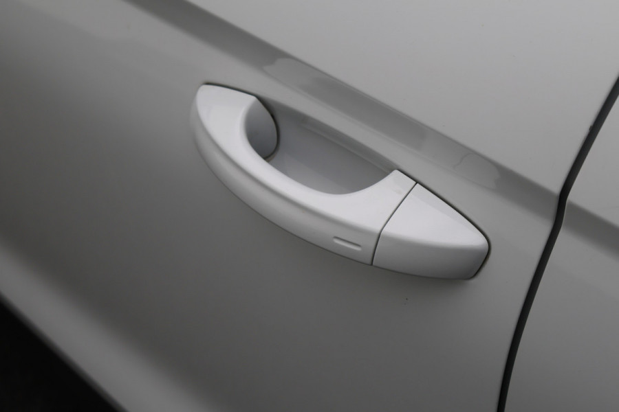 Seat Arona 1.0 TSI Style Business Intense Camera, Keyless, Apple Carplay, Trekhaak, ACC