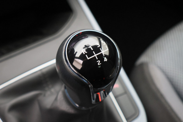 Seat Arona 1.0 TSI Style Business Intense Camera, Keyless, Apple Carplay, Trekhaak, ACC