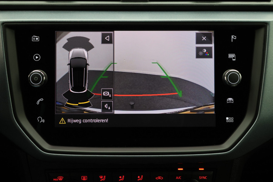 Seat Arona 1.0 TSI Style Business Intense Camera, Keyless, Apple Carplay, Trekhaak, ACC