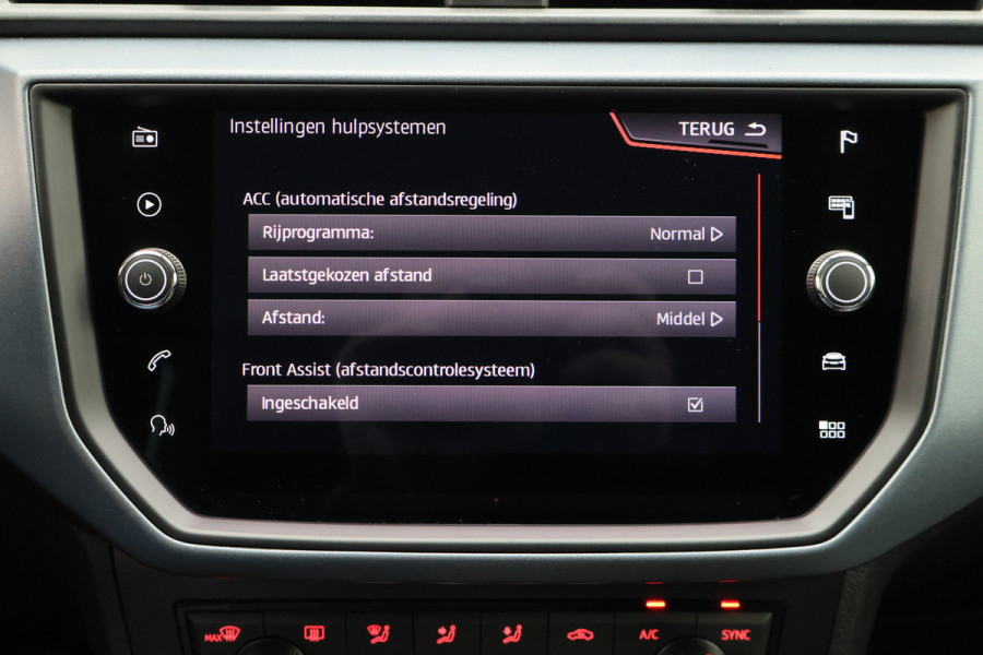 Seat Arona 1.0 TSI Style Business Intense Camera, Keyless, Apple Carplay, Trekhaak, ACC