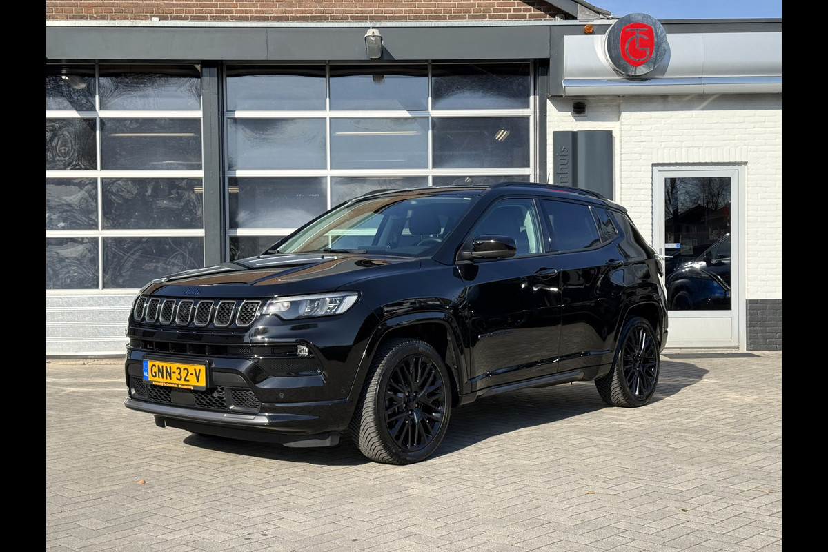 Jeep Compass 4xe 240 Plug-in Hybrid Electric S Summit Full option