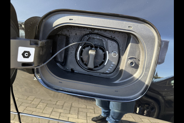 Jeep Compass 4xe 240 Plug-in Hybrid Electric S Summit Full option