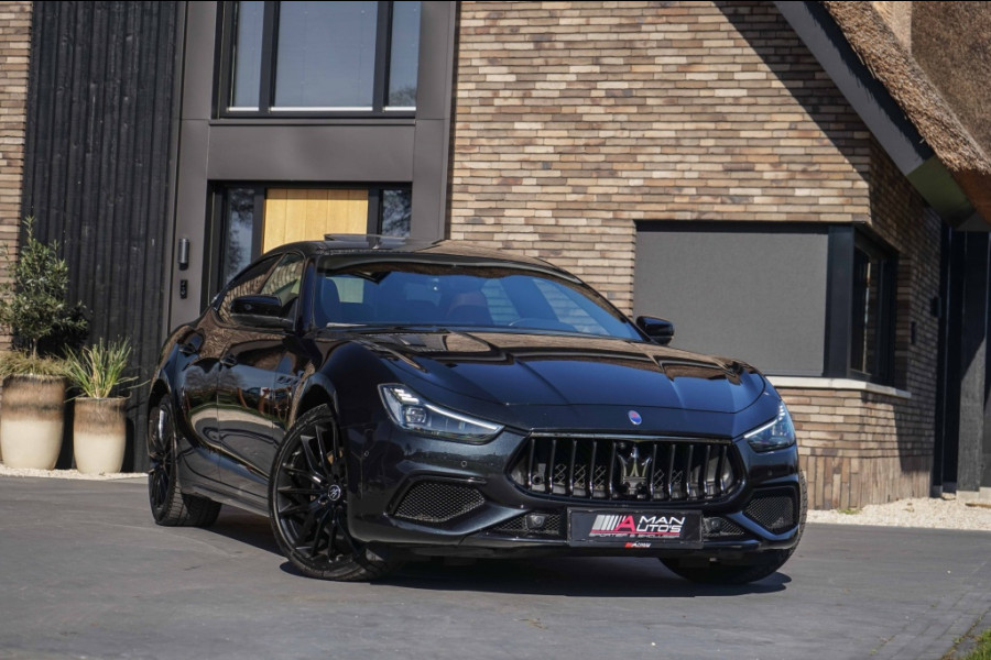 Maserati Ghibli 2.0 MHEV GranSport GT 330PK Pano/B&W/21"/Sport-seats/Full-Nero