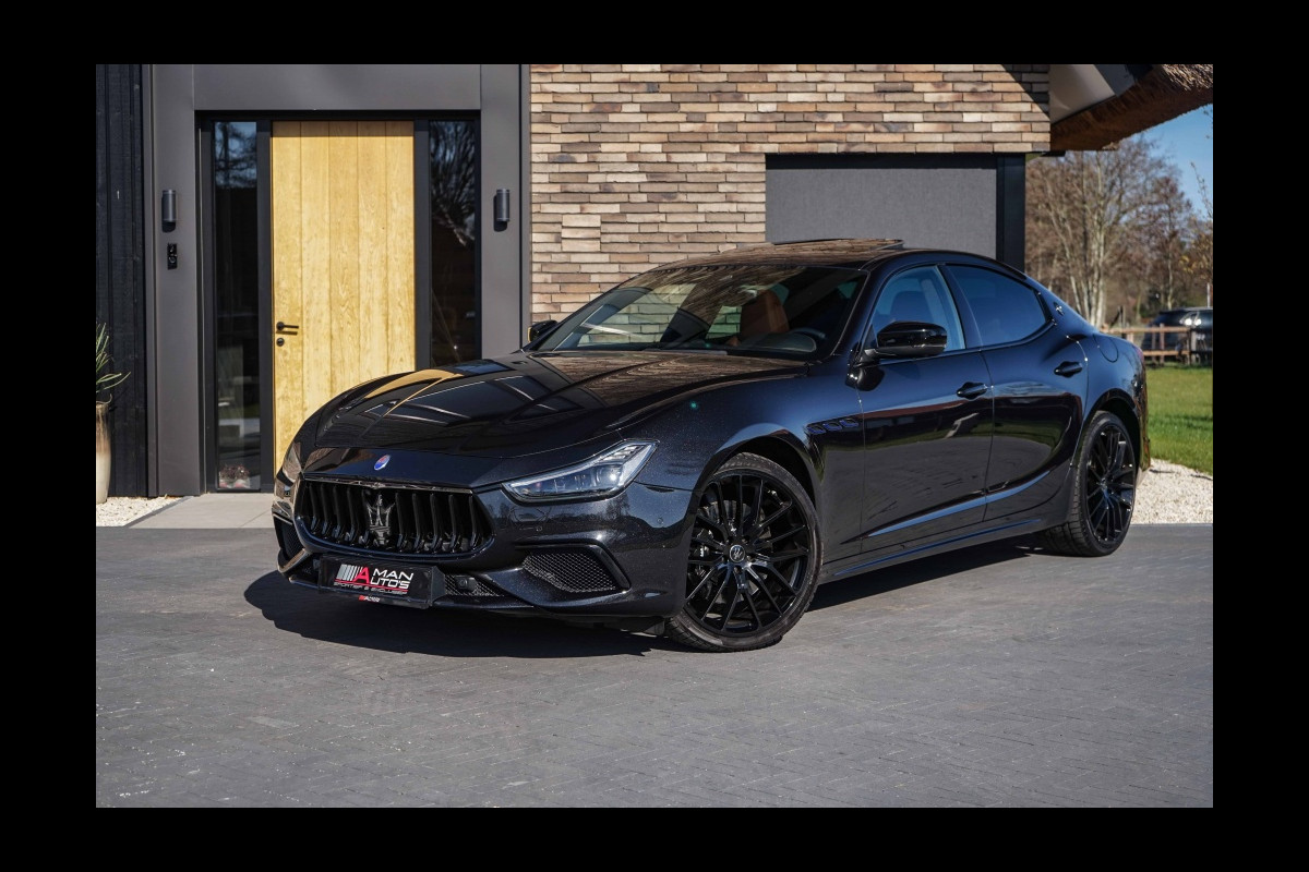 Maserati Ghibli 2.0 MHEV GranSport GT 330PK Pano/B&W/21"/Sport-seats/Full-Nero