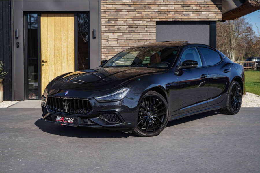 Maserati Ghibli 2.0 MHEV GranSport GT 330PK Pano/B&W/21"/Sport-seats/Full-Nero