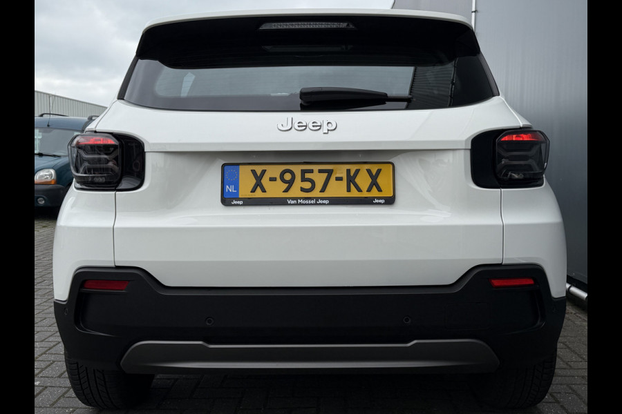 Jeep Avenger BWJ 12-2023 | 157PK Longitude 54 kWh AUTOMAAT | | NAVI | CLIMA | CRUISE | CARPLAY | KEYLESS | PDC | LMV | PRIVACY GLASS |
