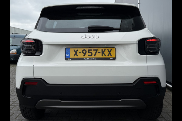 Jeep Avenger BWJ 12-2023 | 157PK Longitude 54 kWh AUTOMAAT | | NAVI | CLIMA | CRUISE | CARPLAY | KEYLESS | PDC | LMV | PRIVACY GLASS |