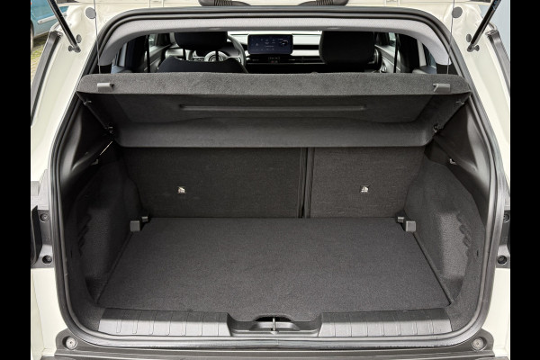 Jeep Avenger BWJ 12-2023 | 157PK Longitude 54 kWh AUTOMAAT | | NAVI | CLIMA | CRUISE | CARPLAY | KEYLESS | PDC | LMV | PRIVACY GLASS |