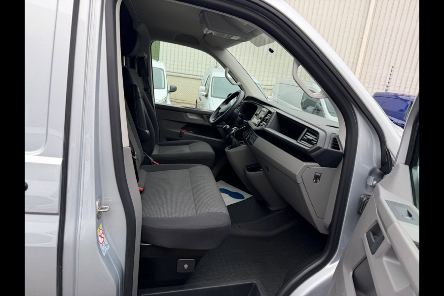 Volkswagen Transporter 2.0 TDI L1H1 / Trekhaak / 3 zits / Cruise / Airco