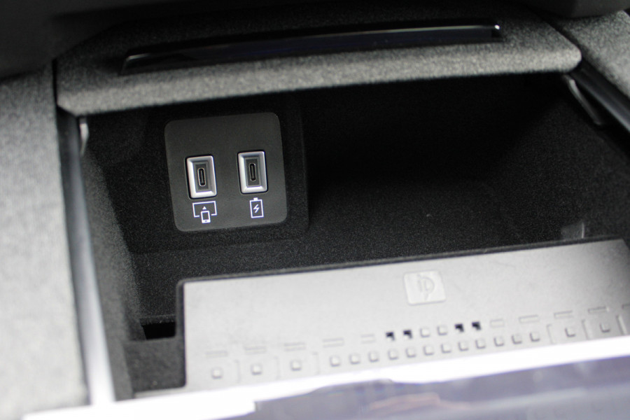 Opel Grandland 1.6 Turbo Plug-in-Hybrid Ultimate | Panoramadak | Trekhaak | Head-Up | FOCAL