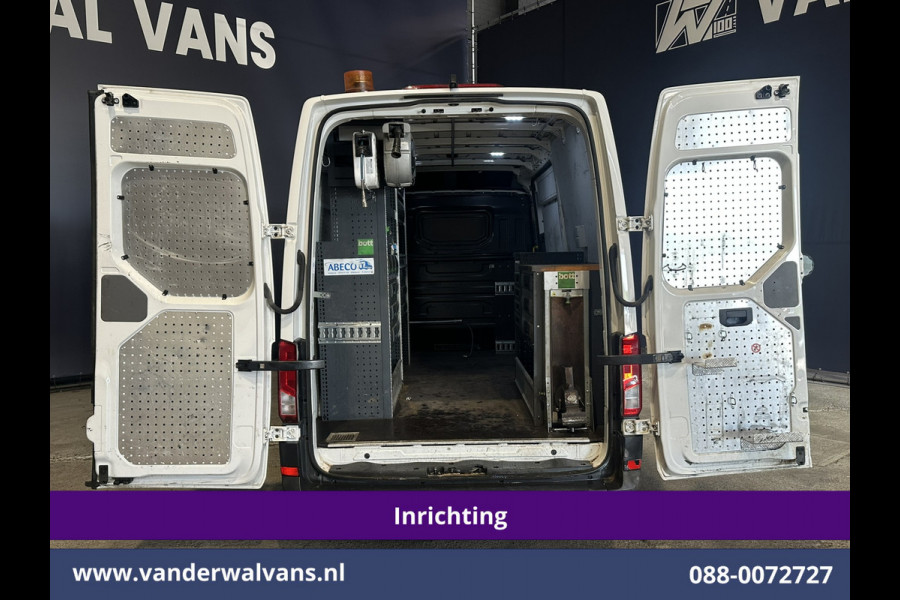 Volkswagen Crafter 2.0 TDI 177pk 3500kg Trekhaak Achterwielaandrijving L3H3 L2H2 inrichting Euro6 Airco | Camera | Navigatie Apple Carplay, Android Auto, Chauffeursstoel, Cruisecontrol, Leder, Bijrijdersbank