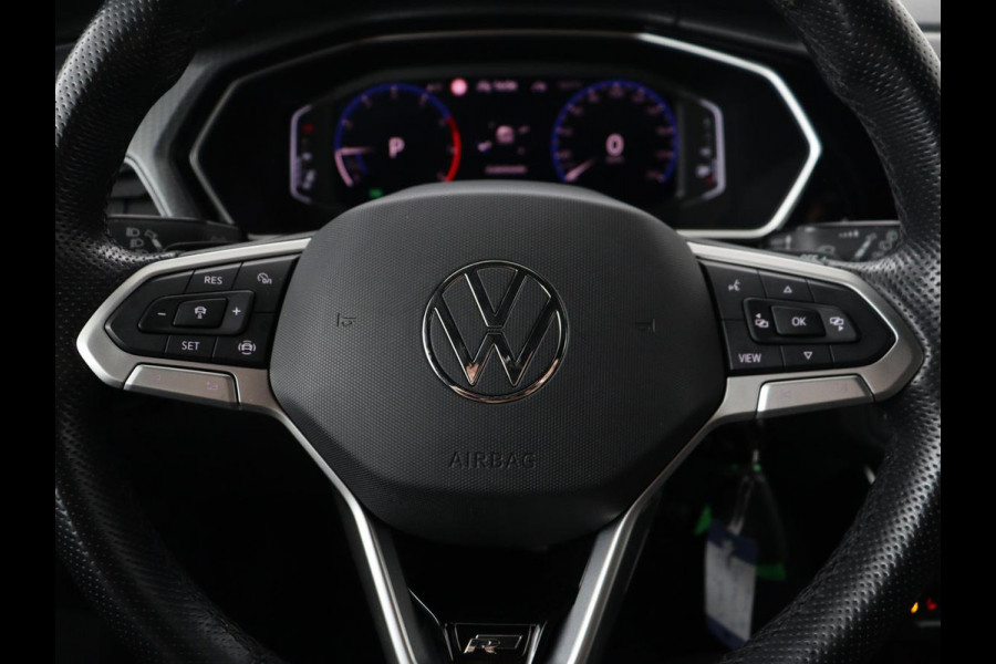 Volkswagen T-Cross 1.0 TSI Style Business R | Stoelverwarming | Camera | Adaptive cruise | Virtual Cockpit | Climate control | Full LED | Navigatie | DAB | Parkeerhulp