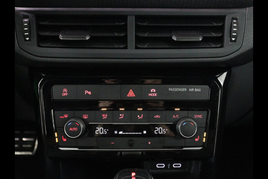 Volkswagen T-Cross 1.0 TSI Style Business R | Stoelverwarming | Camera | Adaptive cruise | Virtual Cockpit | Climate control | Full LED | Navigatie | DAB | Parkeerhulp