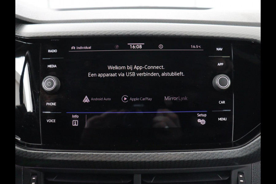 Volkswagen T-Cross 1.0 TSI Style Business R | Stoelverwarming | Camera | Adaptive cruise | Virtual Cockpit | Climate control | Full LED | Navigatie | DAB | Parkeerhulp