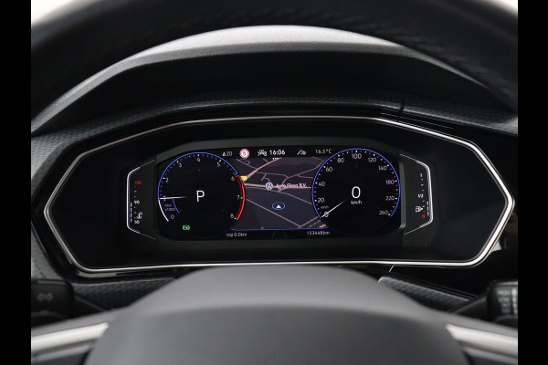 Volkswagen T-Cross 1.0 TSI Style Business R | Stoelverwarming | Camera | Adaptive cruise | Virtual Cockpit | Climate control | Full LED | Navigatie | DAB | Parkeerhulp