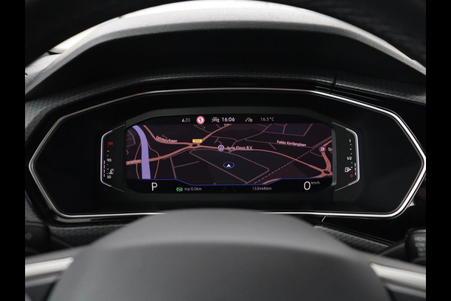 Volkswagen T-Cross 1.0 TSI Style Business R | Stoelverwarming | Camera | Adaptive cruise | Virtual Cockpit | Climate control | Full LED | Navigatie | DAB | Parkeerhulp