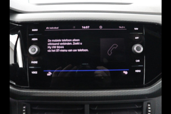 Volkswagen T-Cross 1.0 TSI Style Business R | Stoelverwarming | Camera | Adaptive cruise | Virtual Cockpit | Climate control | Full LED | Navigatie | DAB | Parkeerhulp