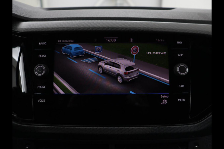 Volkswagen T-Cross 1.0 TSI Style Business R | Stoelverwarming | Camera | Adaptive cruise | Virtual Cockpit | Climate control | Full LED | Navigatie | DAB | Parkeerhulp
