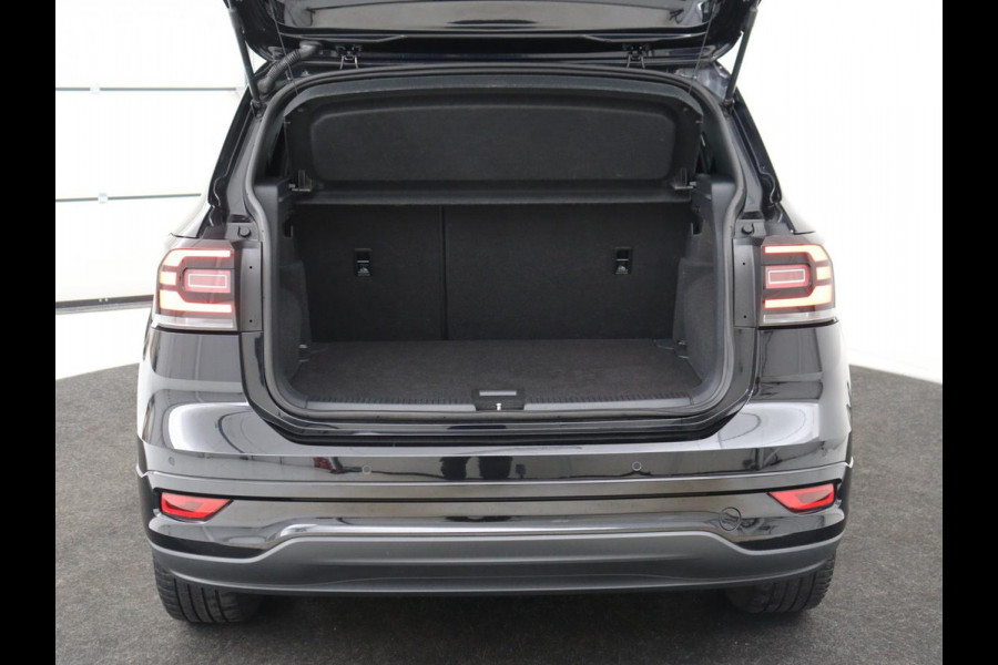 Volkswagen T-Cross 1.0 TSI Style Business R | Stoelverwarming | Camera | Adaptive cruise | Virtual Cockpit | Climate control | Full LED | Navigatie | DAB | Parkeerhulp