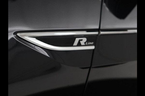 Volkswagen T-Cross 1.0 TSI Style Business R | Stoelverwarming | Camera | Adaptive cruise | Virtual Cockpit | Climate control | Full LED | Navigatie | DAB | Parkeerhulp