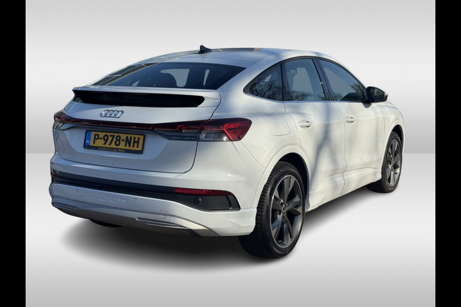 Audi Q4 Sportback e-tron 40 Launch edition Advanced 77 kWh / SOH 93,8% / CarPlay / Matrix LED / Sportstoelen / Sonos Audio / Virtual Cockpit / Parkeerhulp V+A / Intr.voorverwarming / Stoelverwarming / DAB / Cruise Control