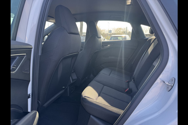 Audi Q4 Sportback e-tron 40 Launch edition Advanced 77 kWh / SOH 93,8% / CarPlay / Matrix LED / Sportstoelen / Sonos Audio / Virtual Cockpit / Parkeerhulp V+A / Intr.voorverwarming / Stoelverwarming / DAB / Cruise Control