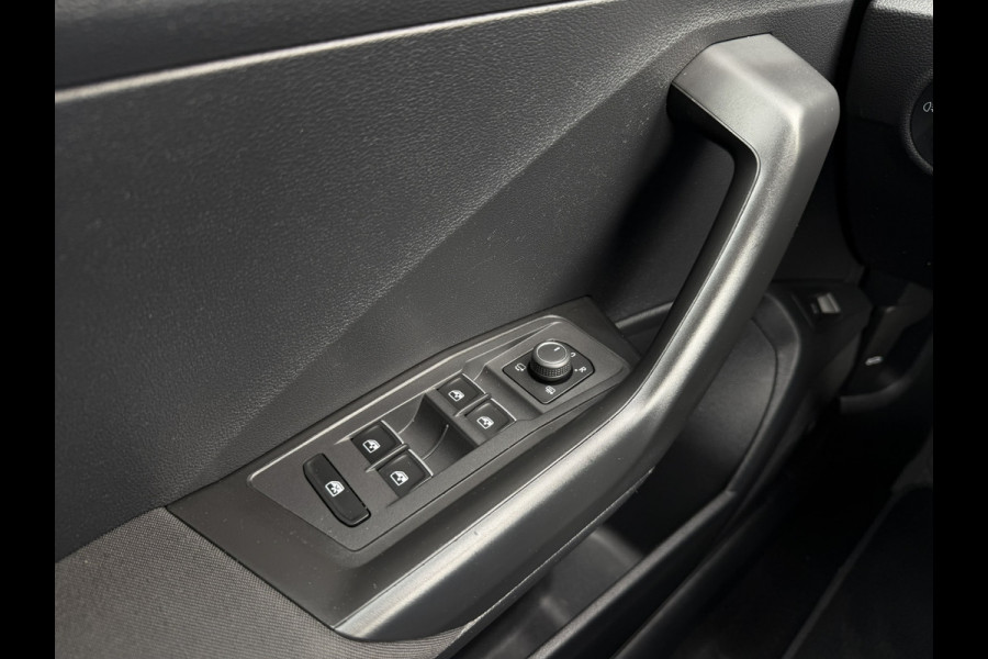 Volkswagen T-Roc 1.0 TSI Style Business | Adaptive Cruise | Climate | Carplay | DAB | Navi