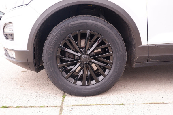 Volkswagen T-Roc 1.0 TSI Style Business | Adaptive Cruise | Climate | Carplay | DAB | Navi