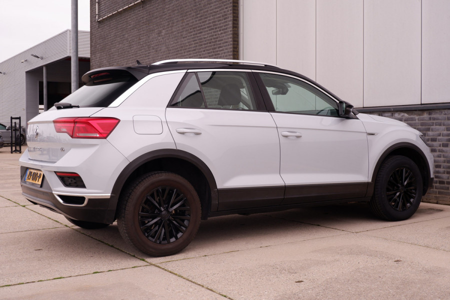 Volkswagen T-Roc 1.0 TSI Style Business | Adaptive Cruise | Climate | Carplay | DAB | Navi