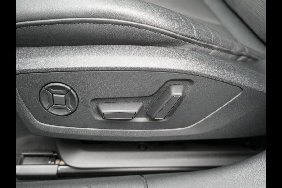 Audi A6 Avant 55 TFSI e quattro S Competition PHEV 367pk Dealer O.H. | 2x S-Line | Trekhaak Af Fabriek | Panodak | 360 Camera | Bang & Olufsen | Adaptive Cruise | Sportstoelen Memory & Verwarmd | Apple Carplay | Keyless | Stuur Verwarmd | Virtual | Navigatie | Plug In Hybrid