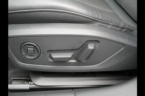 Audi A6 Avant 55 TFSI e quattro S Competition PHEV 367pk Dealer O.H. | 2x S-Line | Trekhaak Af Fabriek | Panodak | 360 Camera | Bang & Olufsen | Adaptive Cruise | Sportstoelen Memory & Verwarmd | Apple Carplay | Keyless | Stuur Verwarmd | Virtual | Navigatie | Plug In Hybrid