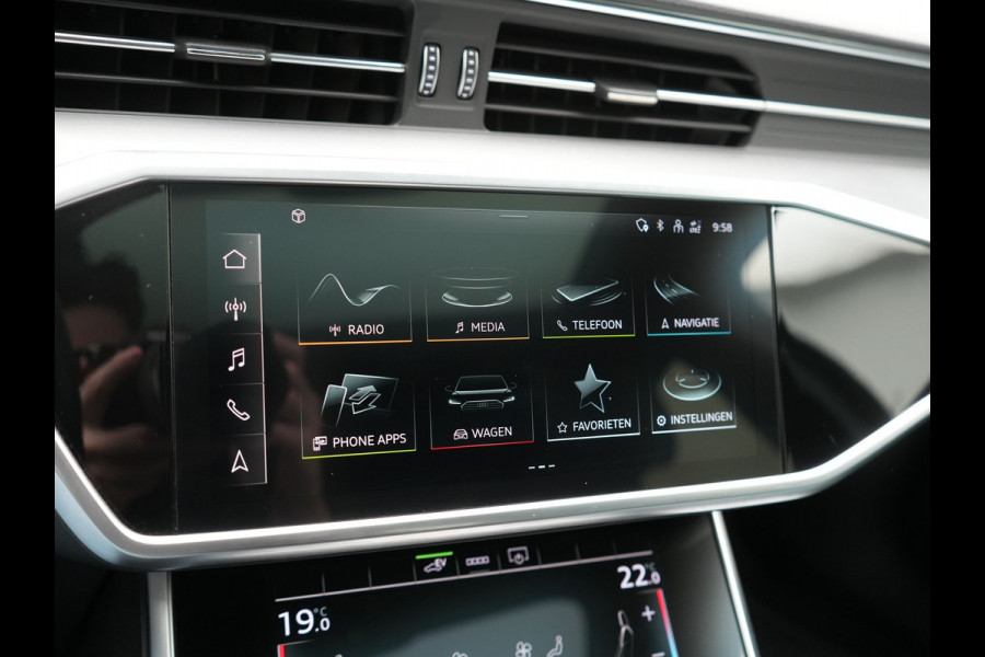 Audi A6 Avant 55 TFSI e quattro S Competition PHEV 367pk Dealer O.H. | 2x S-Line | Trekhaak Af Fabriek | Panodak | 360 Camera | Bang & Olufsen | Adaptive Cruise | Sportstoelen Memory & Verwarmd | Apple Carplay | Keyless | Stuur Verwarmd | Virtual | Navigatie | Plug In Hybrid