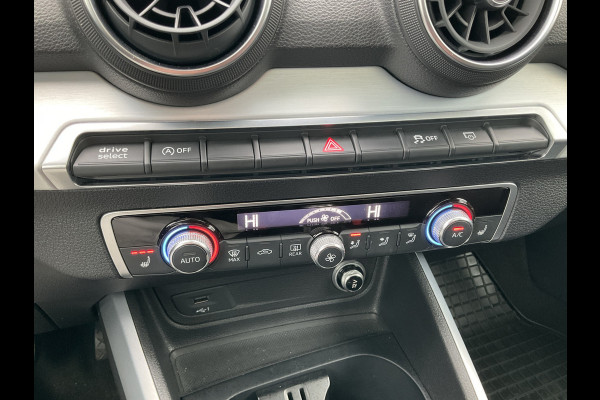 Audi Q2 1.6 TDI Sport Pro Line Pano.dak Leer Virtual DAB Trekhaak