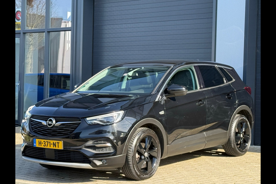 Opel Grandland X 1.2 Turbo PANO / CARPLAY / CAMERA / AUTOMAAT / STUURVERWARMING / WINTERPAKKET /