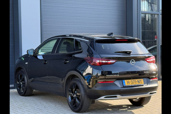 Opel Grandland X 1.2 Turbo PANO / CARPLAY / CAMERA / AUTOMAAT / STUURVERWARMING / WINTERPAKKET /